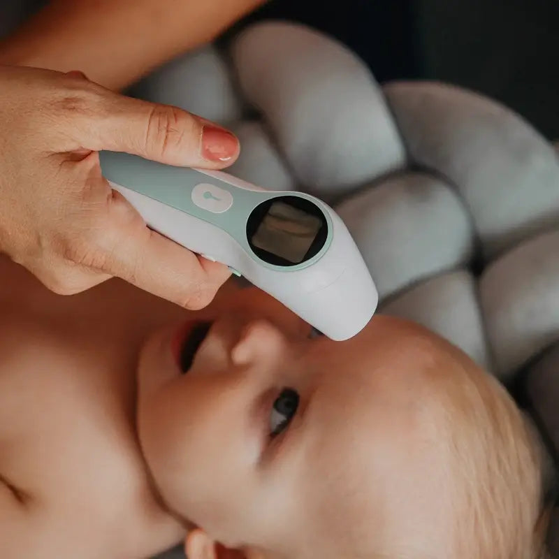 Suavinex Infrared Thermometer With Carrying Bag And Batteries