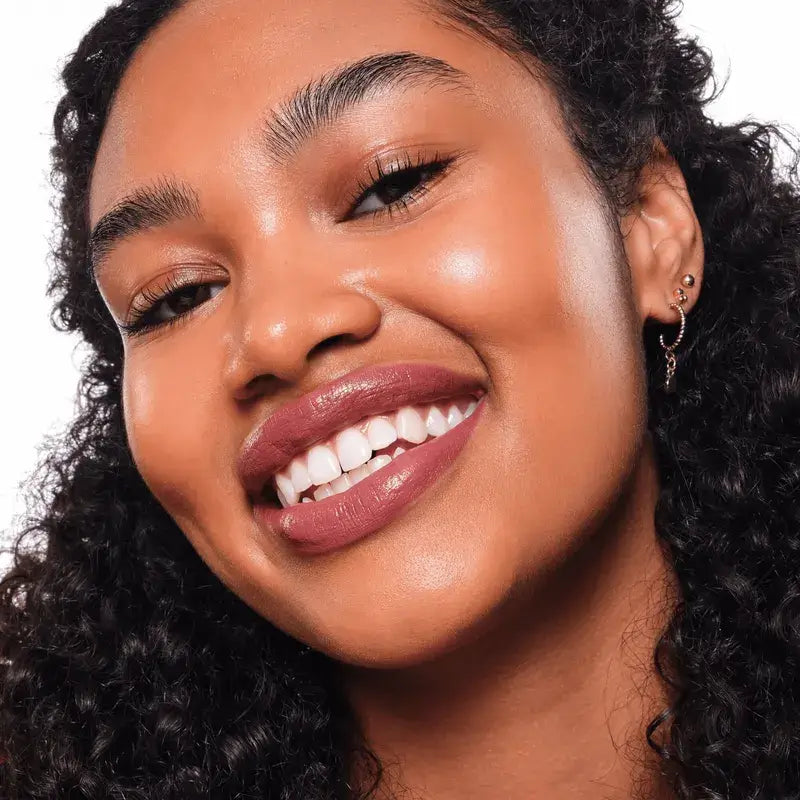 Essence Lipstick Satin Glow Luminous Shine 05 , 3,5 gr