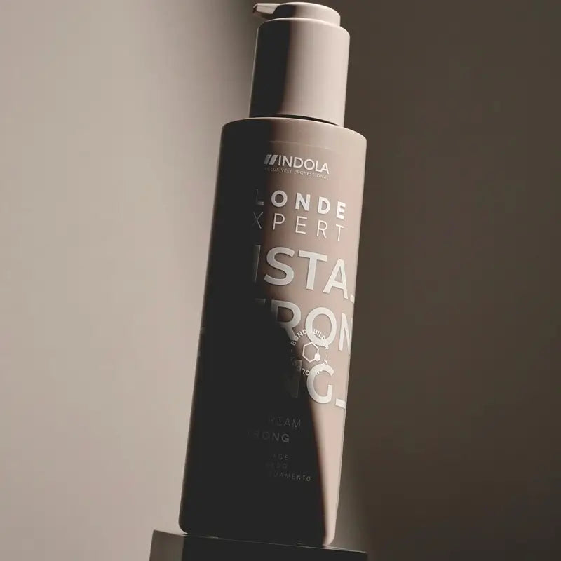 Indola Insta Strong Professional Blonde Leave-In Cream, 145 Ml