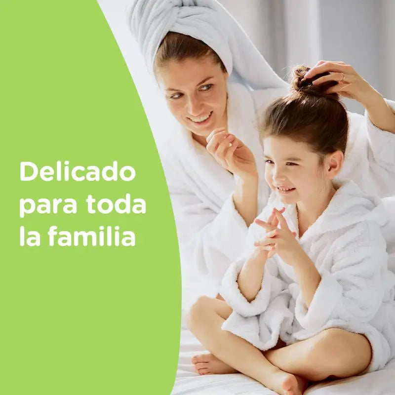 Johnson's Baby Chamomile Shampoo, Daily Use, Cleanses and Soothes, Sulfate-Free, For the Whole Family, 750ml