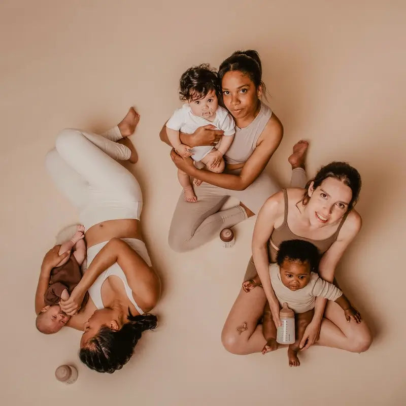 Suavinex Anti-colic Bottle Zero Zero 270 Ml, Medium Flow (M), +3 Months, Light