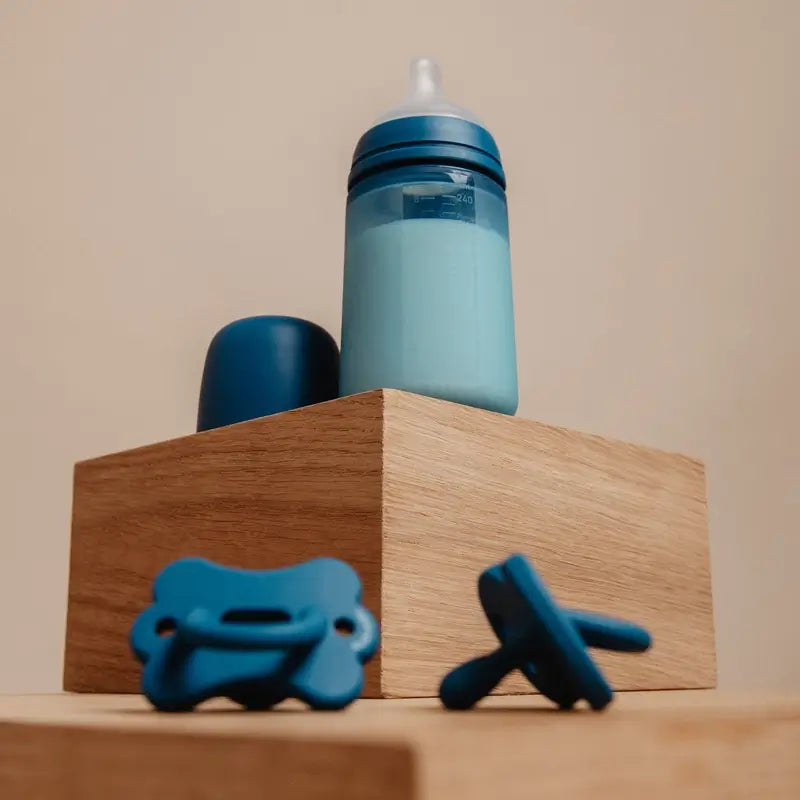 Suavinex Silicone Bottle 240 Ml, Medium Flow (M), +3 Months, Deep Ocean