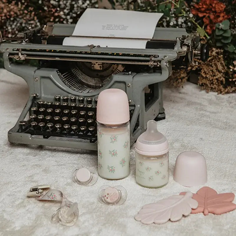 Suavinex Teether Silicone Leaf Teether, Pink Poetry