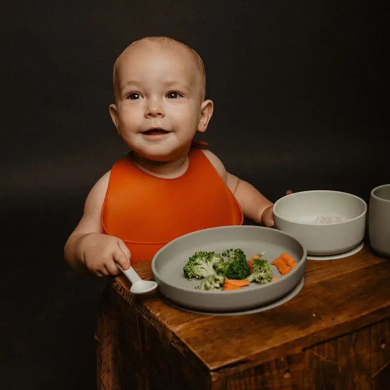 Suavinex Silicone Tableware 4 Pieces With Suction Cup, +4 Months, Green